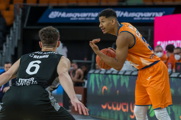 谈及职业目 谈及职业目